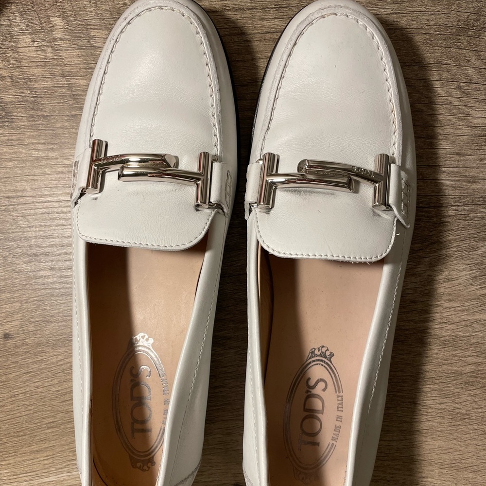 Tod’s white loafers size 8